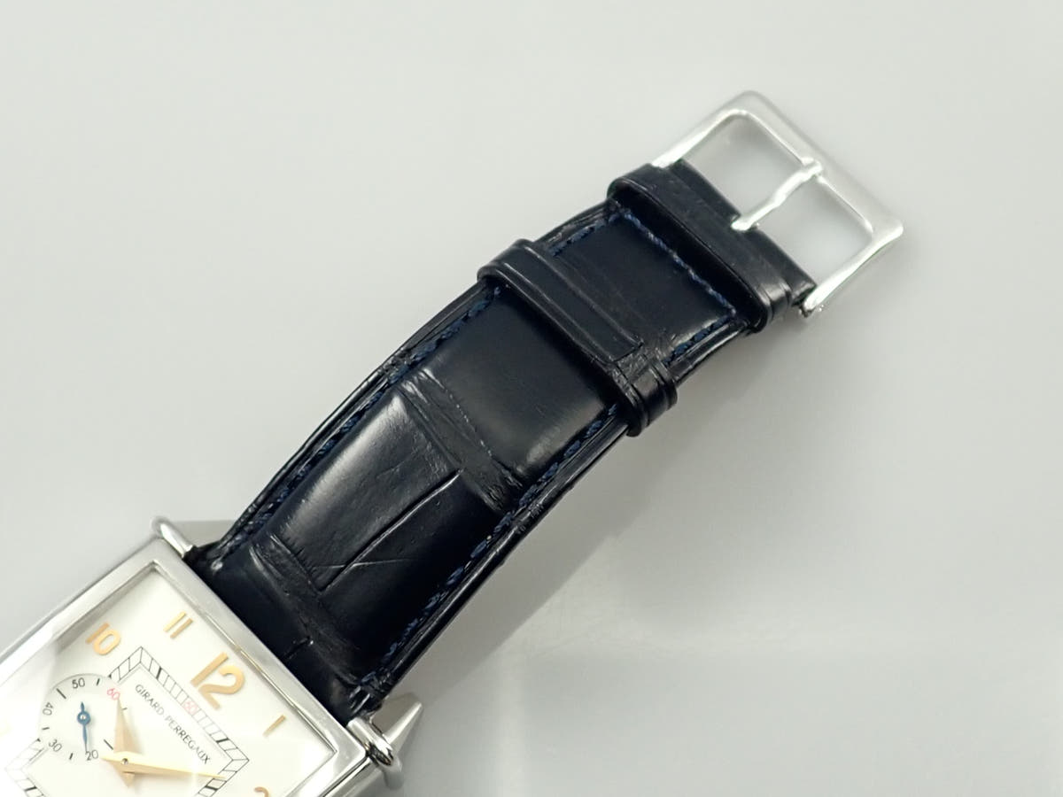 ジラールペルゴ ヴィンテージ1945 Ref.25850-11-113-BAEA シルバー文字盤 中古 CP900522
