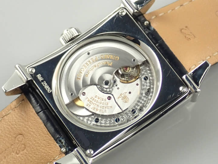 ジラールペルゴ ヴィンテージ1945 Ref.25850-11-113-BAEA シルバー文字盤 中古 CP900522