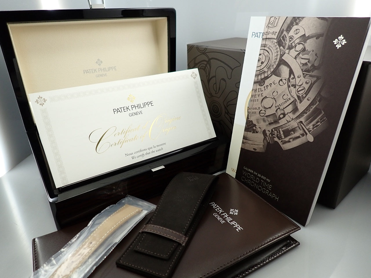 Patek Philippe World Time Chronograph &lt;Warranty, Box, etc.&gt;