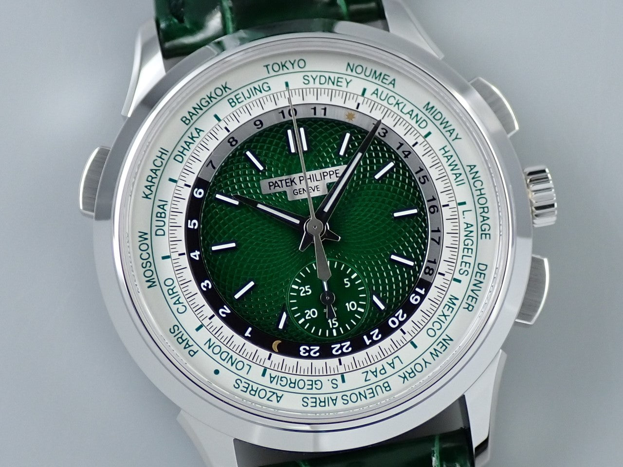 Patek Philippe Complications World Time Chronograph Ref.5930P-001 PT Green Dial