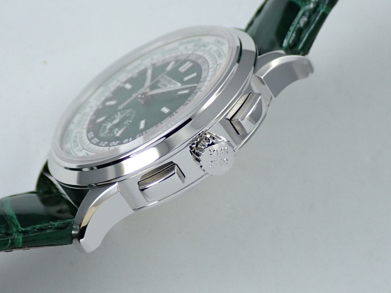 Patek Philippe Complications World Time Chronograph Ref.5930P-001 PT Green Dial