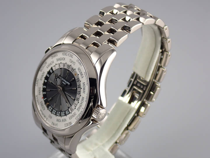 パテックフィリップ ワールドタイム Ref.5130/1G シルバー／グレー文字盤 中古 worldtime-24