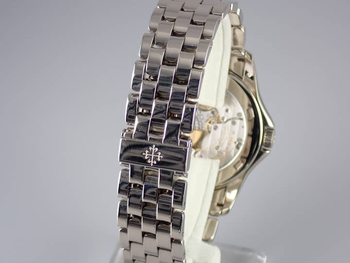 パテックフィリップ ワールドタイム Ref.5130/1G シルバー／グレー文字盤 中古 worldtime-24