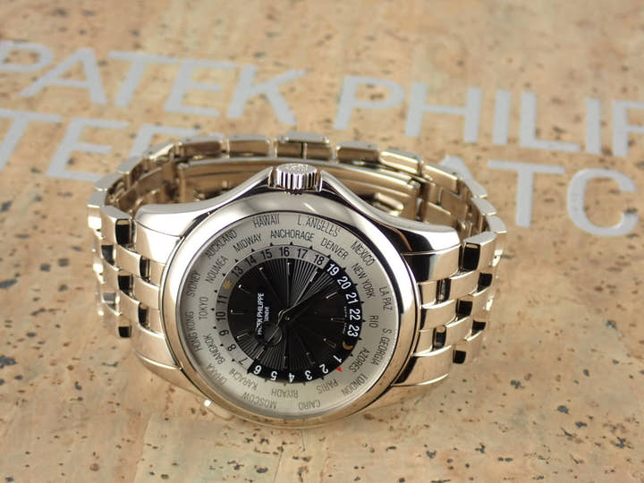 パテックフィリップ ワールドタイム Ref.5130/1G シルバー／グレー文字盤 中古 worldtime-26