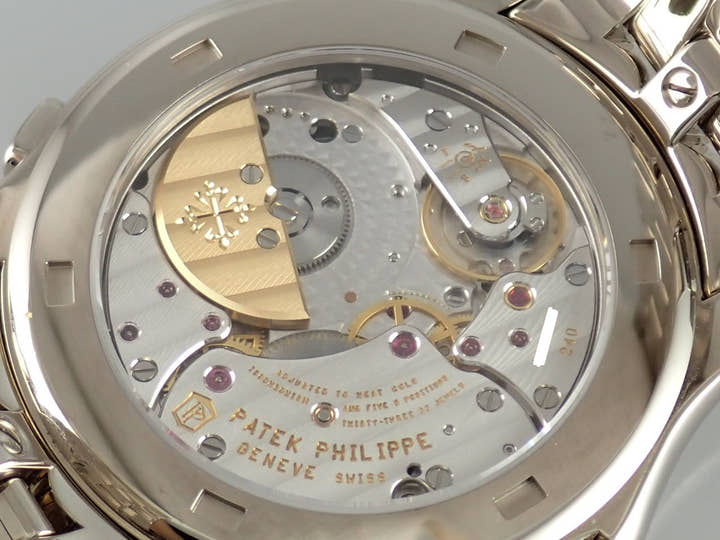 パテックフィリップ ワールドタイム Ref.5130/1G シルバー／グレー文字盤 中古 worldtime-26