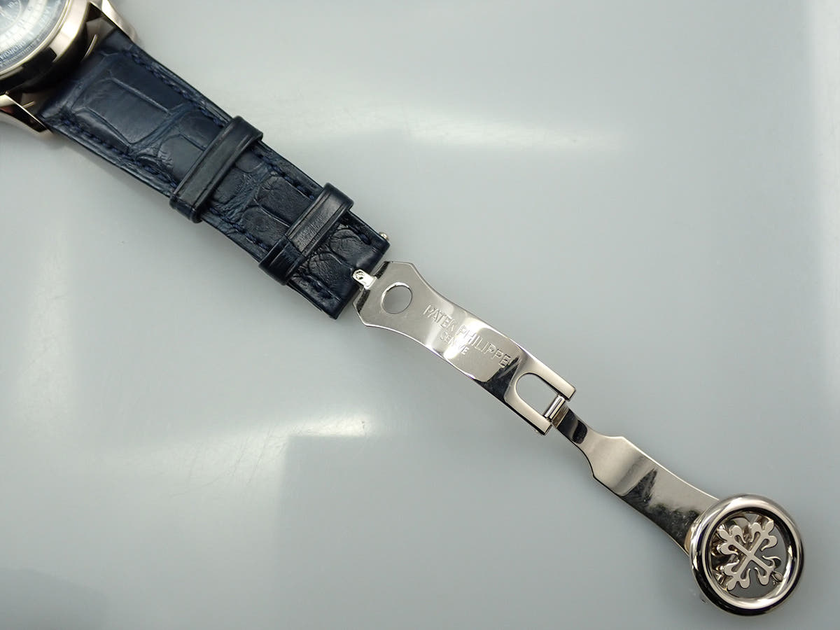 パテックフィリップ ワールドタイム クロノグラフ Ref.5930G-010 ブルー文字盤 美品 CX6AL8JL