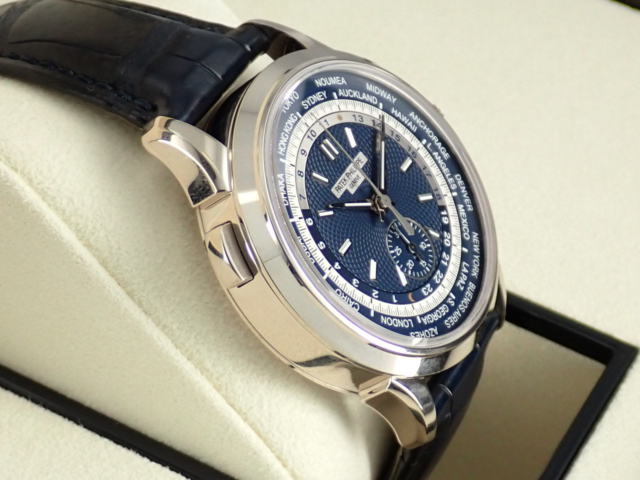 Patek Philippe World Time Chronograph &lt;Warranty, Box, etc.&gt;