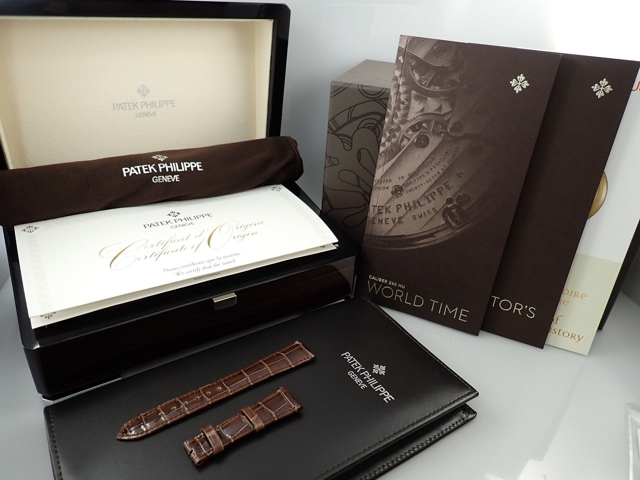 Patek Philippe World Time &lt;Warranty, Box, etc.&gt;