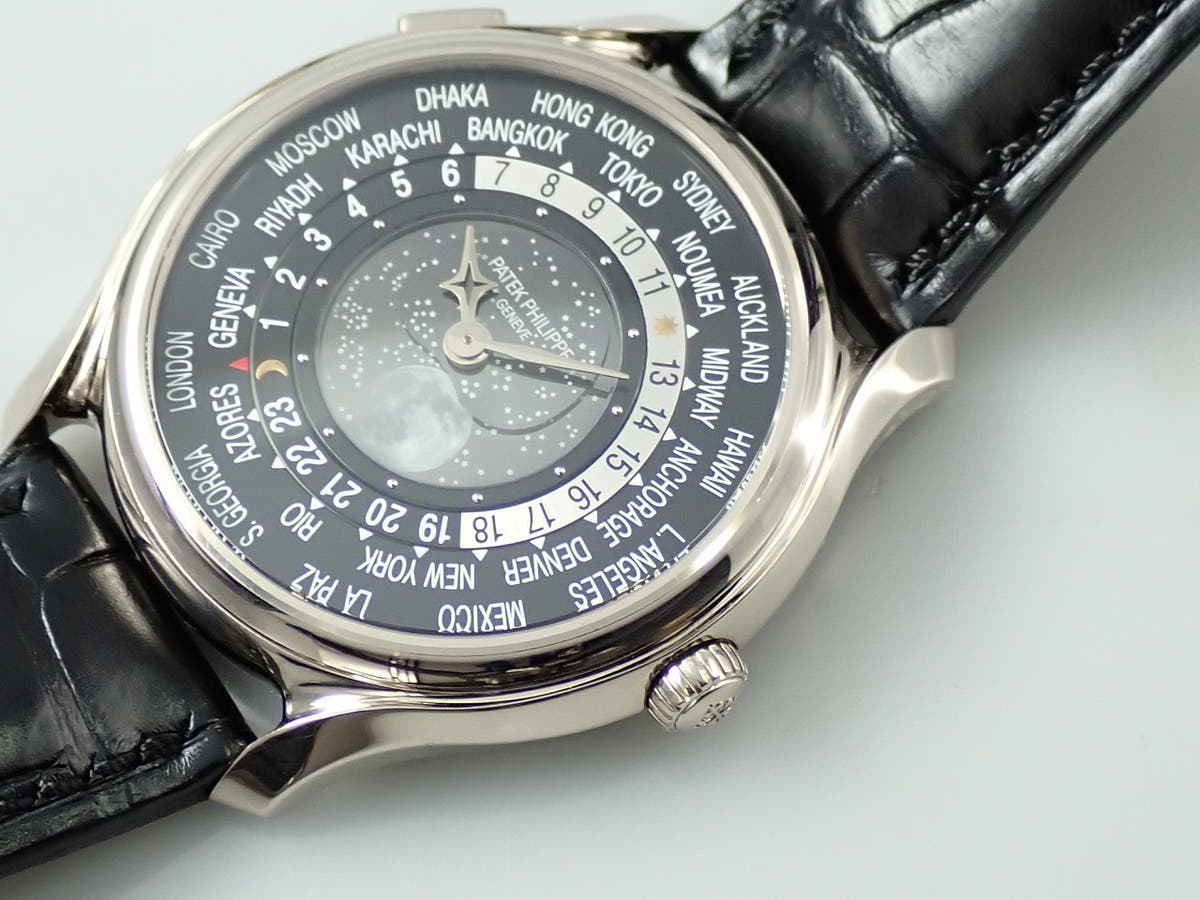 パテックフィリップ ワールドタイム ムーンフェイズ Ref.5575G-001 ブラック文字盤 中古 Y89KRS01