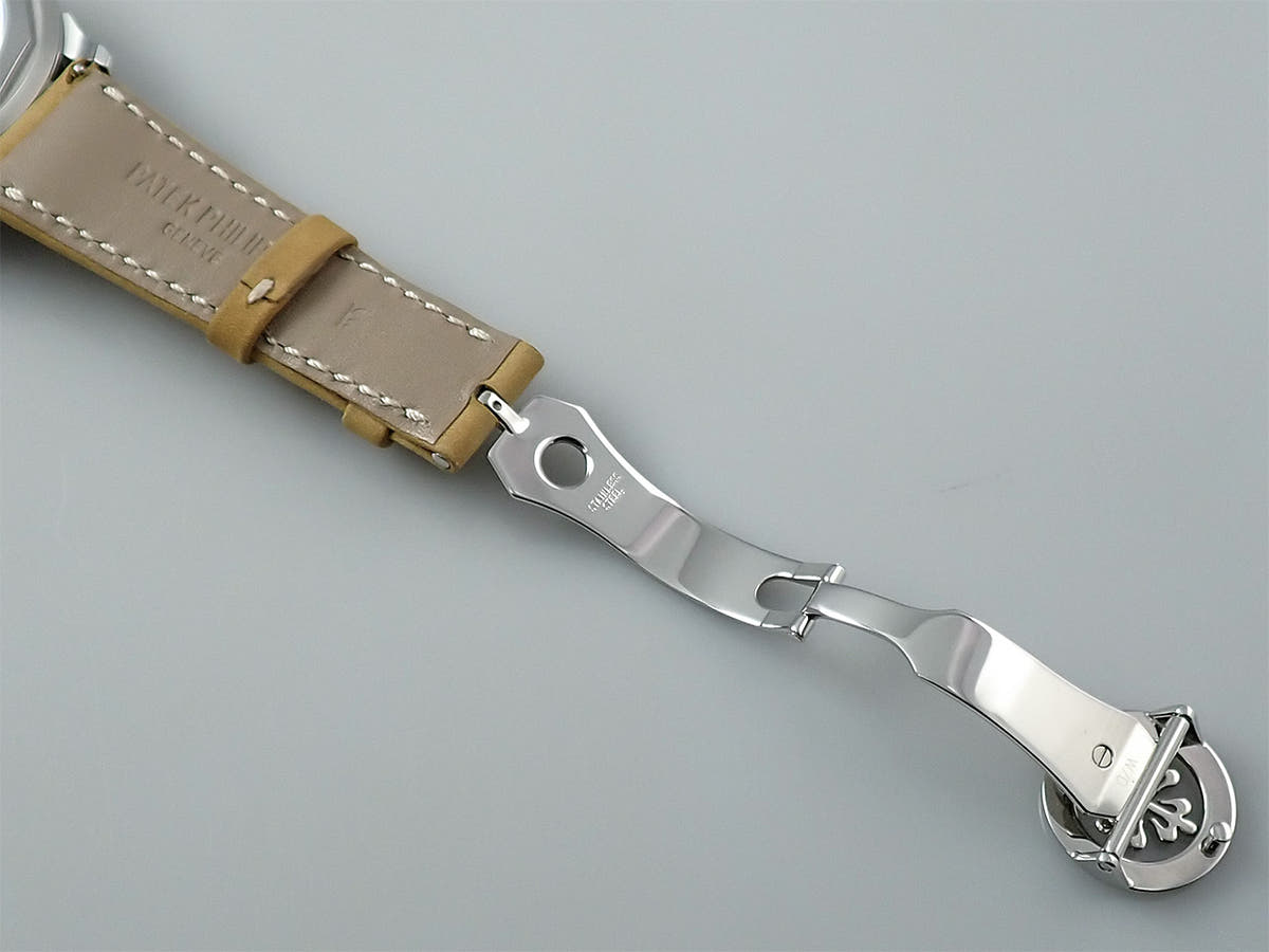 パテックフィリップ コンプリケーション ワールドタイム クロノグラフ Ref.5935A-001 ローズゴールドメッキ オパーリン文字盤 極美品 8MA9UXPH