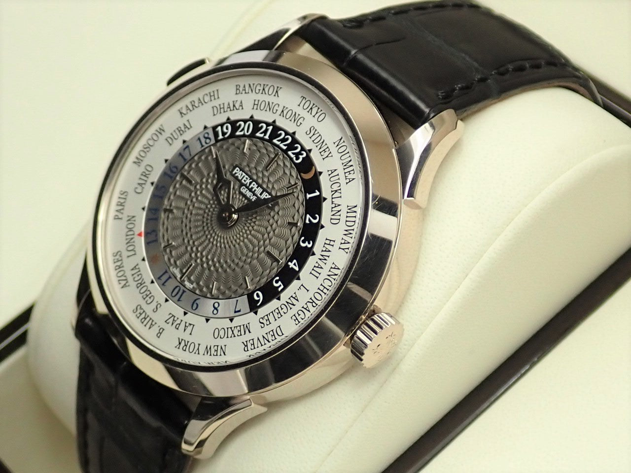 Patek Philippe World Time &lt;Warranty, Box, etc.&gt;