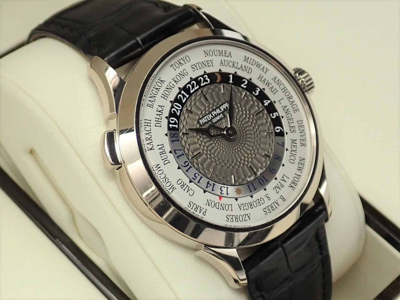 Patek Philippe World Time &lt;Warranty, Box, etc.&gt;