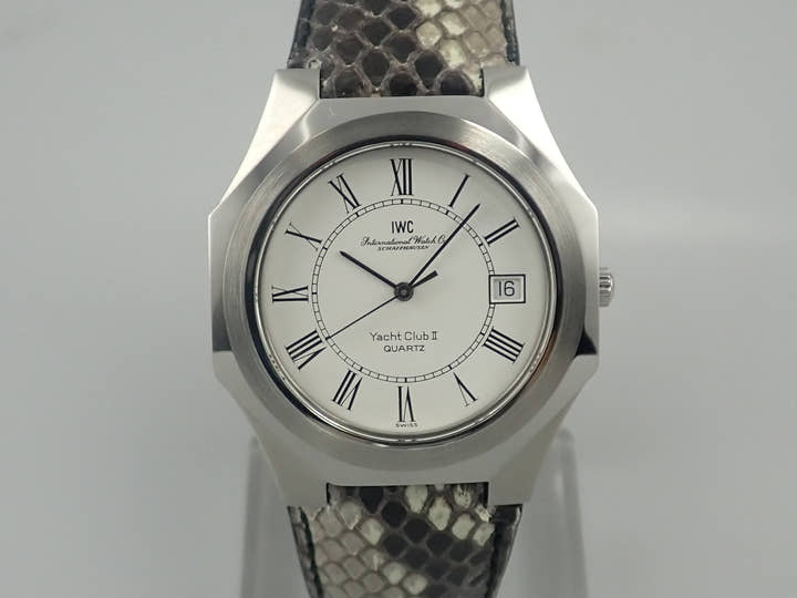 IWC ヨットクラブ クォーツ Ref.- ホワイト文字盤 中古 3XUXA237