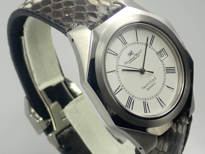 IWC ヨットクラブ クォーツ Ref.- ホワイト文字盤 中古 3XUXA237