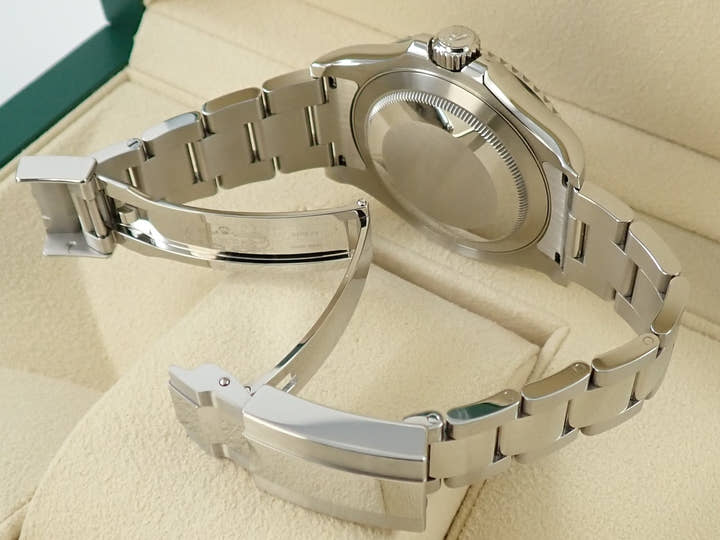ロレックス ヨットマスター40 Ref.126622 ステンレススチール/プラチナ スレート文字盤