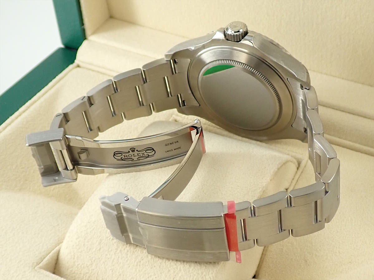ロレックス ヨットマスター42 Ref.226627 ブラック文字盤 未使用 2YR7URXY