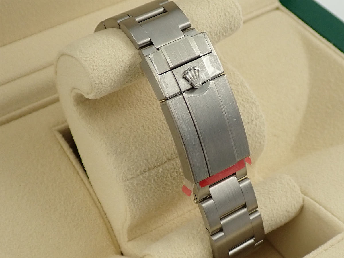 ロレックス ヨットマスター42 Ref.226627 ブラック文字盤 未使用 2YR7URXY
