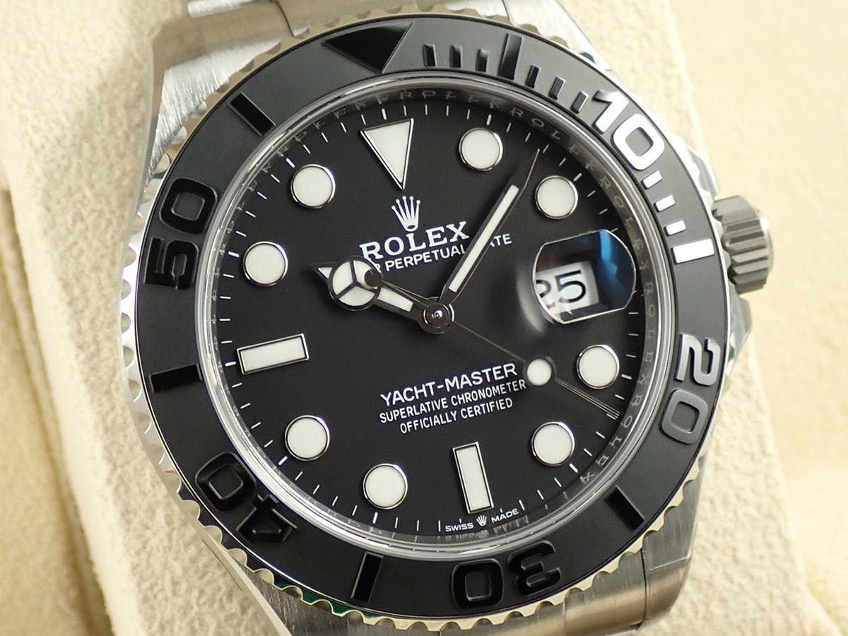 ロレックス ヨットマスター42 Ref.226627 ブラック文字盤 未使用 2YR7URXY