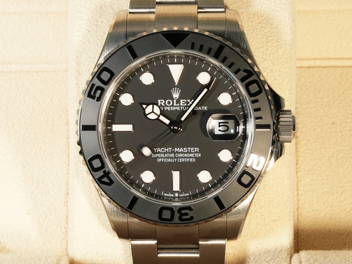 ロレックス ヨットマスター42 Ref.226627 ブラック文字盤 未使用 AV659H77