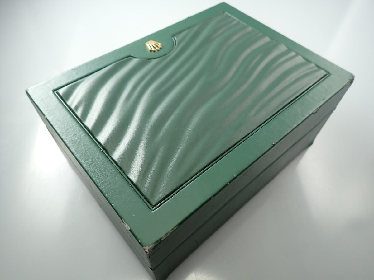 ロレックス ヨットマスター40 Ref.16623NGS ホワイトシェル 3Pサファイア/8Pダイヤ文字盤 美品 224U0HUV