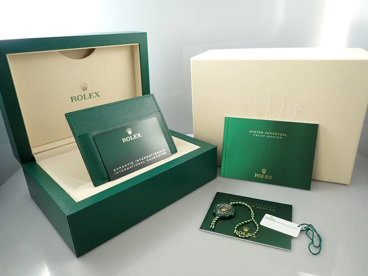 ロレックス ヨットマスター40 Ref.126655 エバーローズゴールド ブラック文字盤