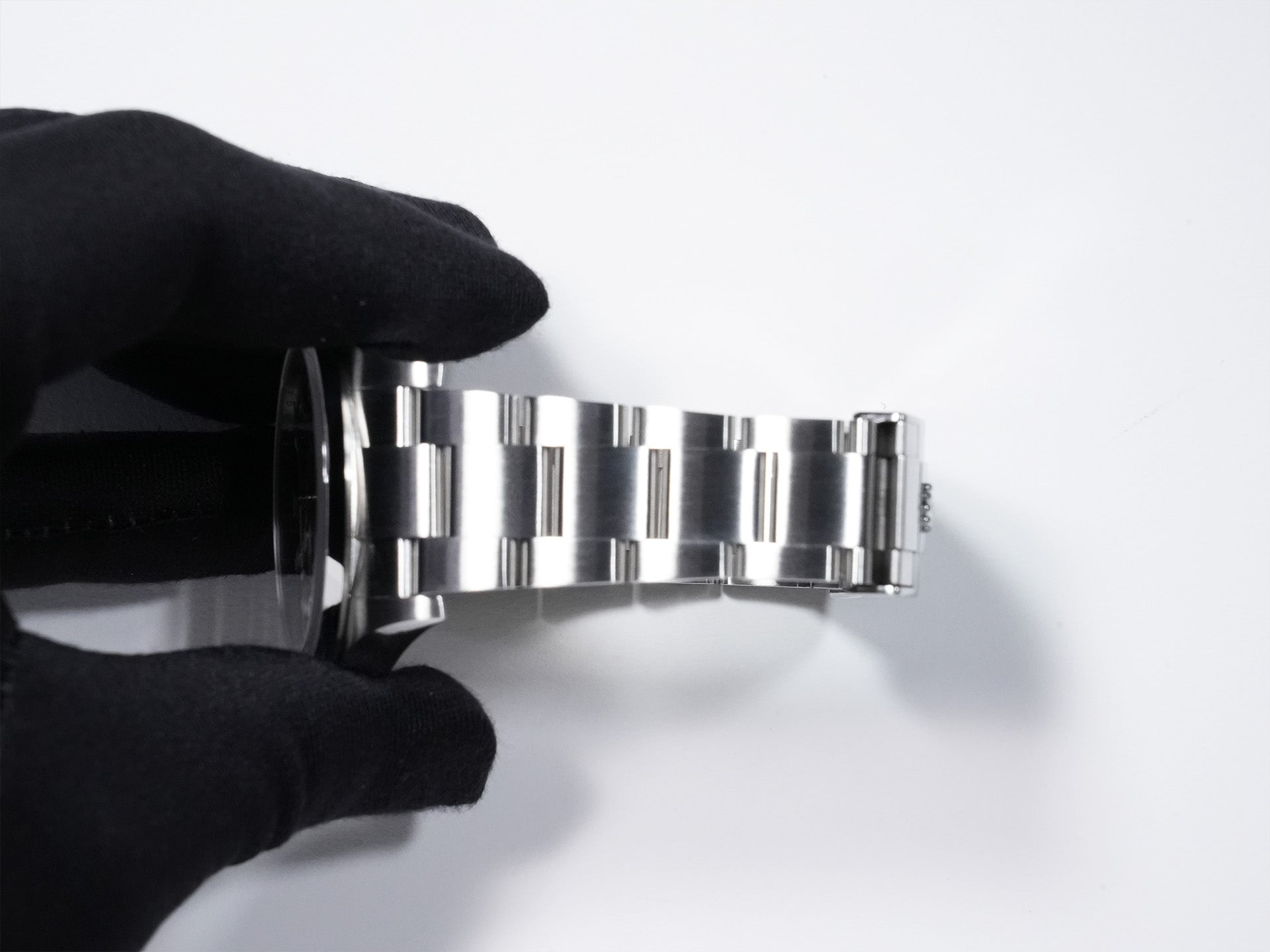Rolex Explorer I Ref. 214270 Stainless Steel Black Dial Oyster Bracelet Excellent Used 4ftmik6k